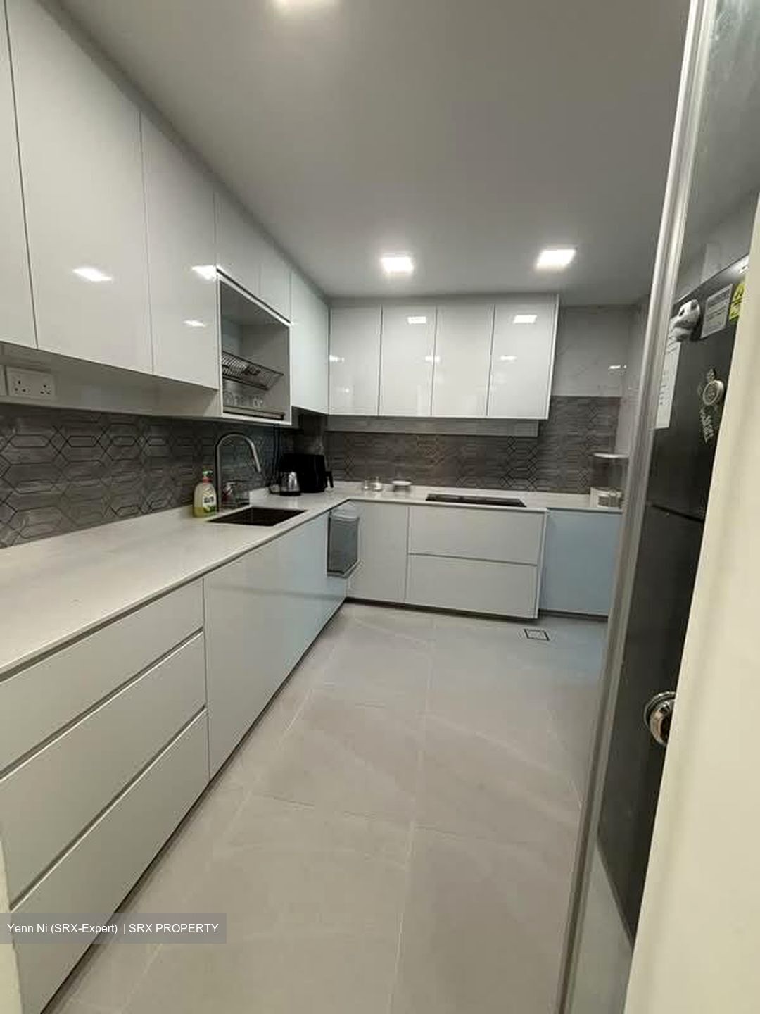 Regal Court (D12), Apartment #557972931